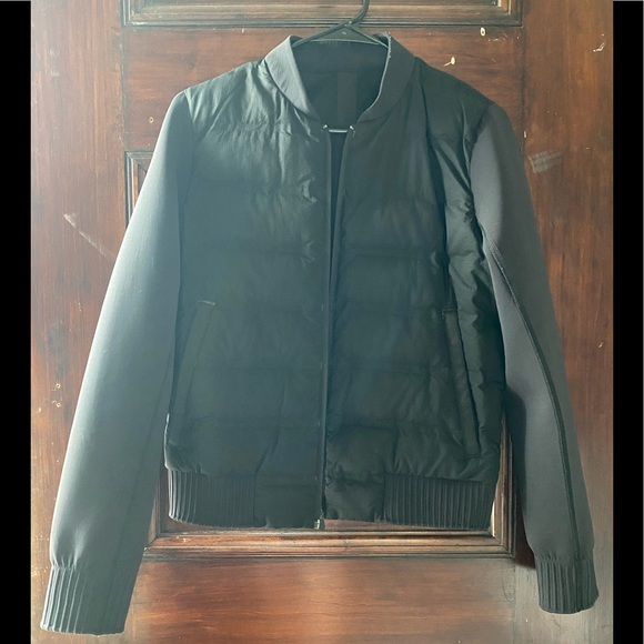 lululemon down and around bomber
